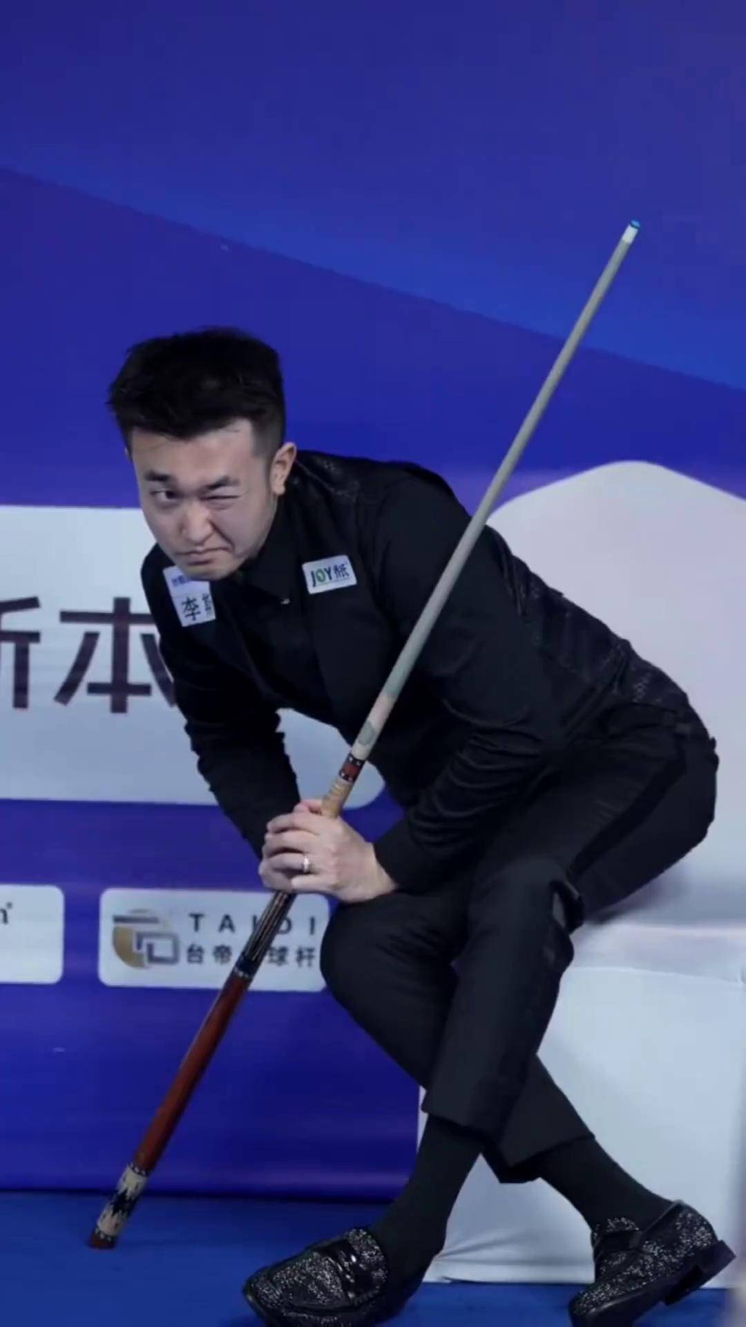 毫不手软 毫不手软