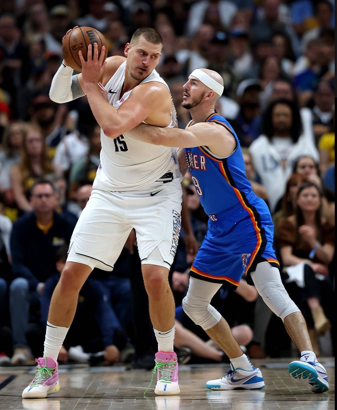 其中4场有 其中4场有